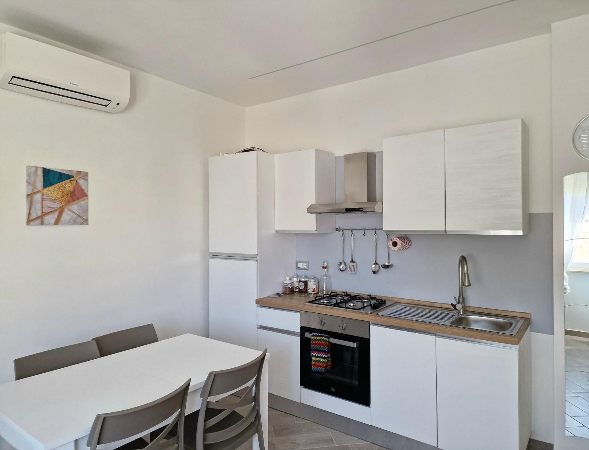 Tower Apartments Terracina Bagian luar foto